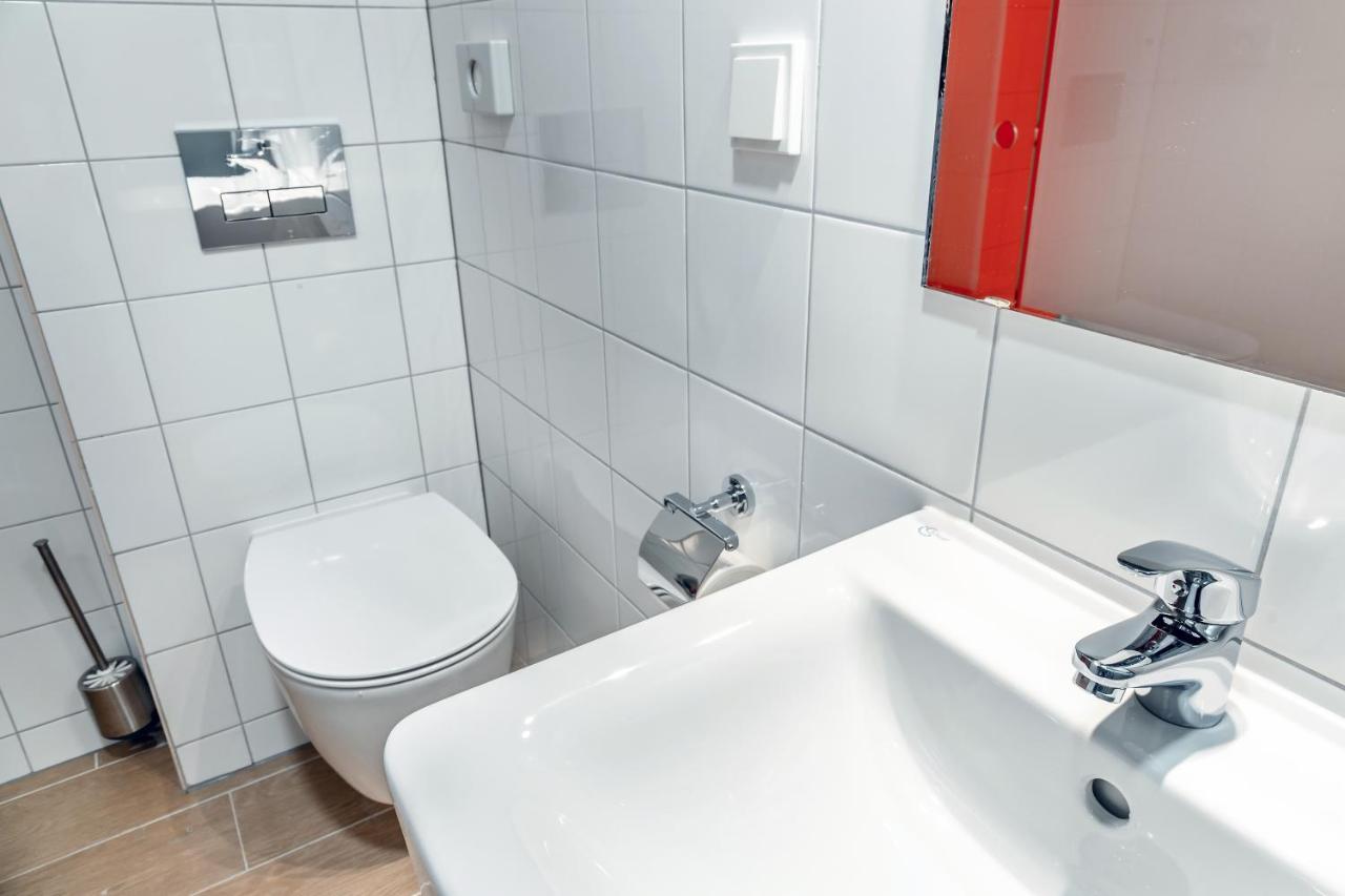 Augustus Hotel Bernkastel - Comfortable Budget Hotel الغرفة الصورة