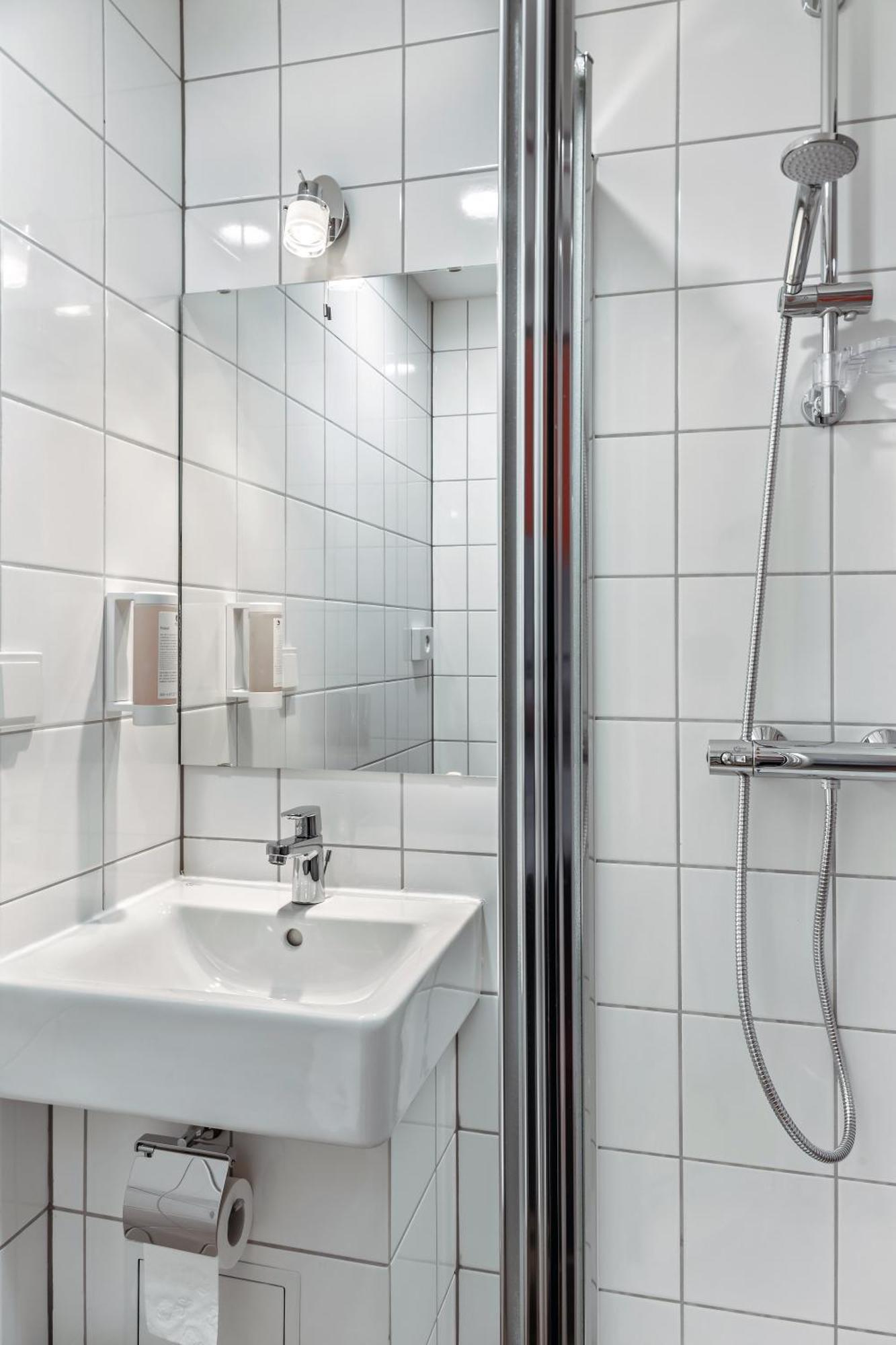 Augustus Hotel Bernkastel - Comfortable Budget Hotel المظهر الخارجي الصورة