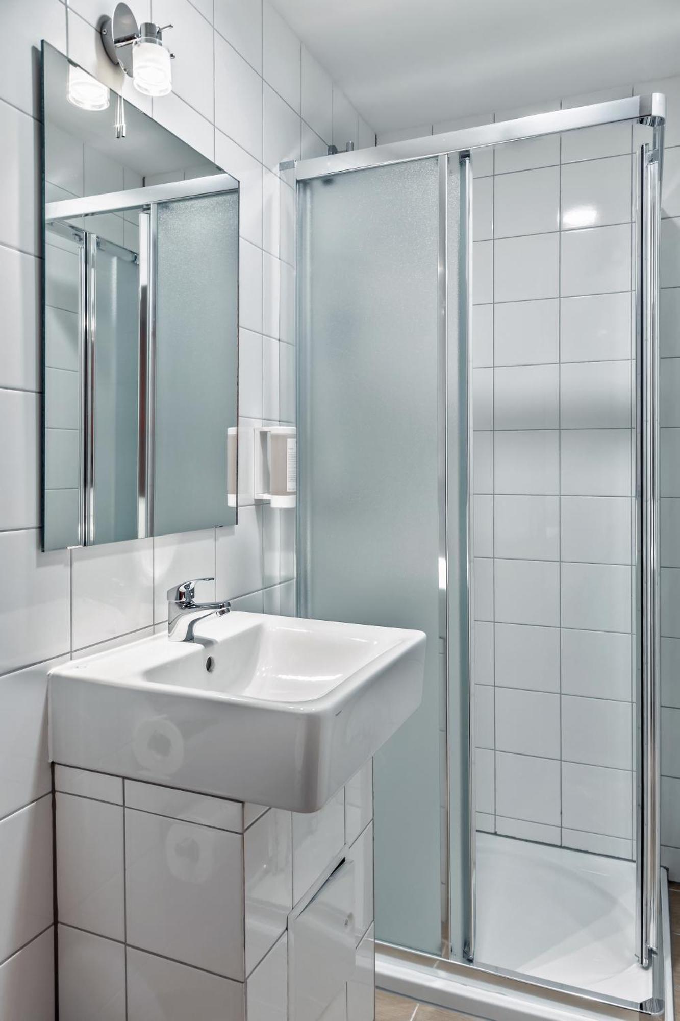 Augustus Hotel Bernkastel - Comfortable Budget Hotel الغرفة الصورة